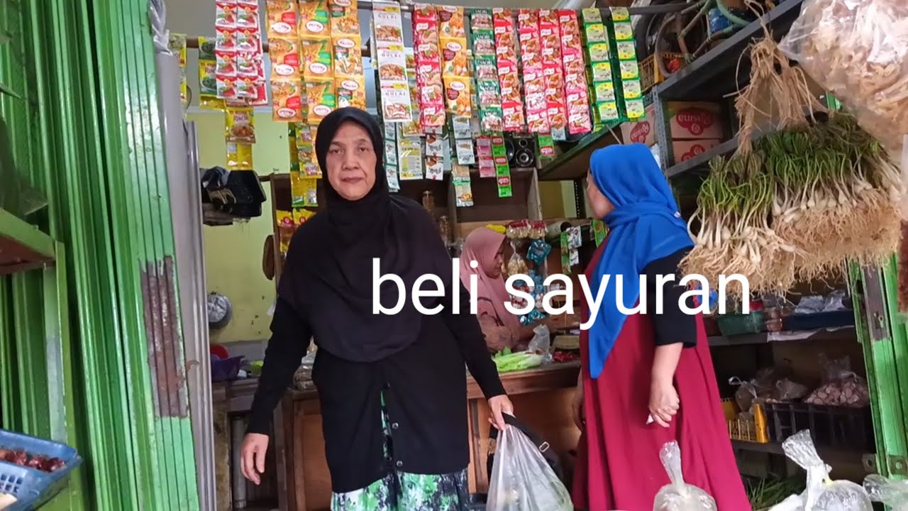 Sore hari belanja untuk sehari-hari 
