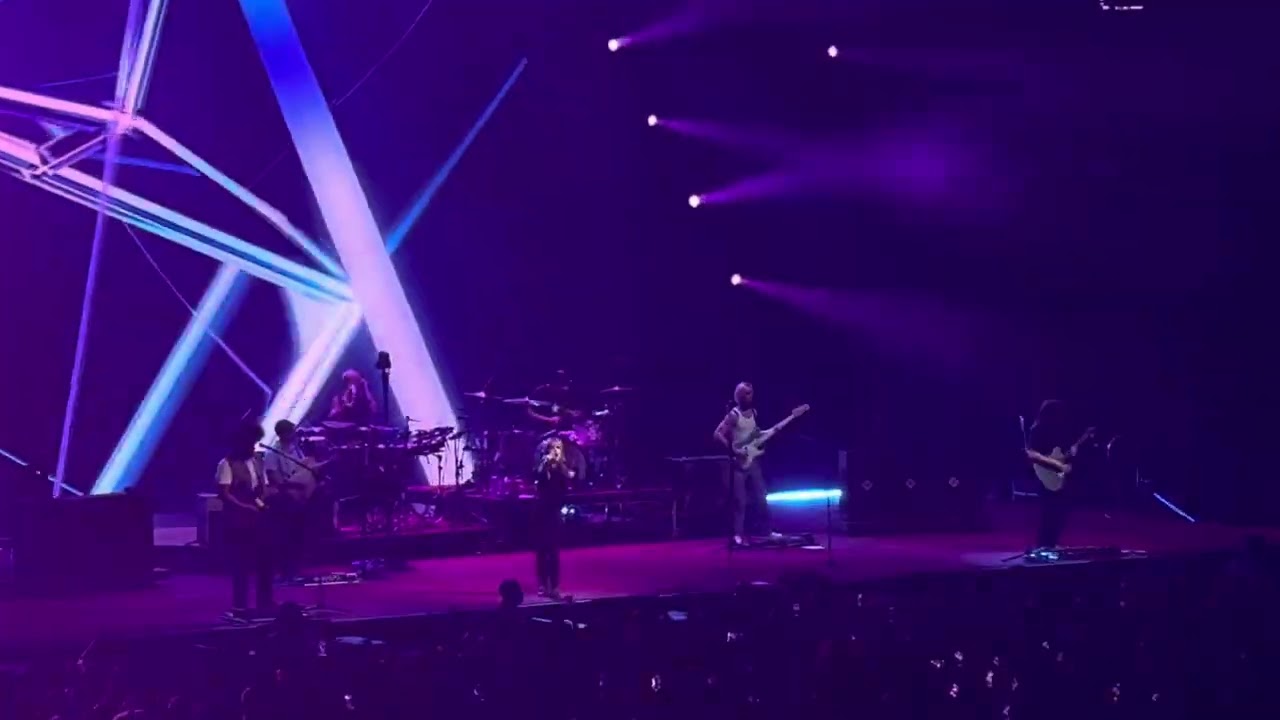 Paramore - Hard Times (Pyro Version) - Rod Laver Arena, Melbourne, Australia LIVE - 27 November '23