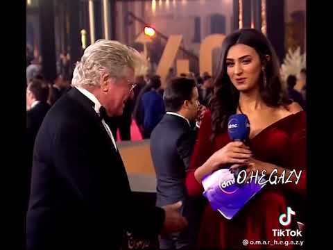 حسين فهمي انا محدش يعرف يحرجني هههههههههههههههه 