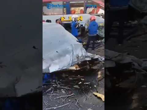 BREAKING NEWS: Kecelakaan Maut Bus Eka Vs Sugeng Rahayu di Ngawi, Kondisi 2 Bus Ringsek Parah