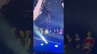 Bang Chan, Felix & I.n Flashed Their Abs While Dancing To Charmer During The Maniac Tour