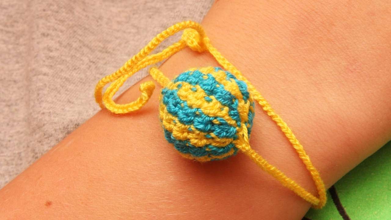 How To Make A Pretty Crochet Bracelet - DIY Crafts Tutorial ...