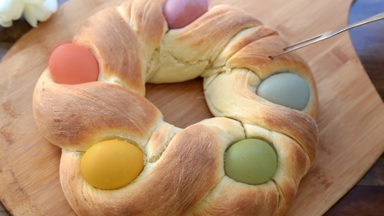 Laura Vitale Easter Bread : Hot Cross Buns Recipe Laura Vitale Laura In The Kitchen Episode 555 ...