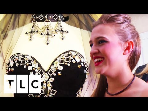 Getting Married In A Controversial Black Dress! | Gypsy Brides US