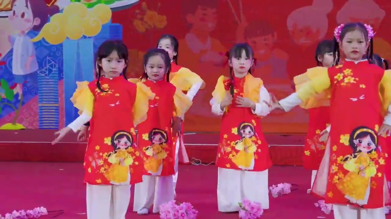 Mushup Ngày xuân long phụng sum vầy- Nàng Xuân Cindy