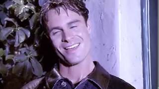 MELROSE PLACE | Richard Scares Jane