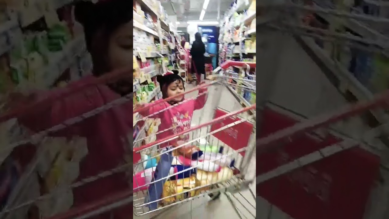 Little Hiya Shopping For Winter