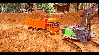 Lan Truck And Excavator