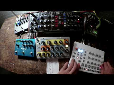 A micro-set with Moog Sirin, Elektron Model:Samples and a Bogue