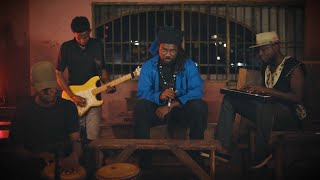 Download Lagu Pure Akan - Auntie Bete (Acoustic Performance) MP3