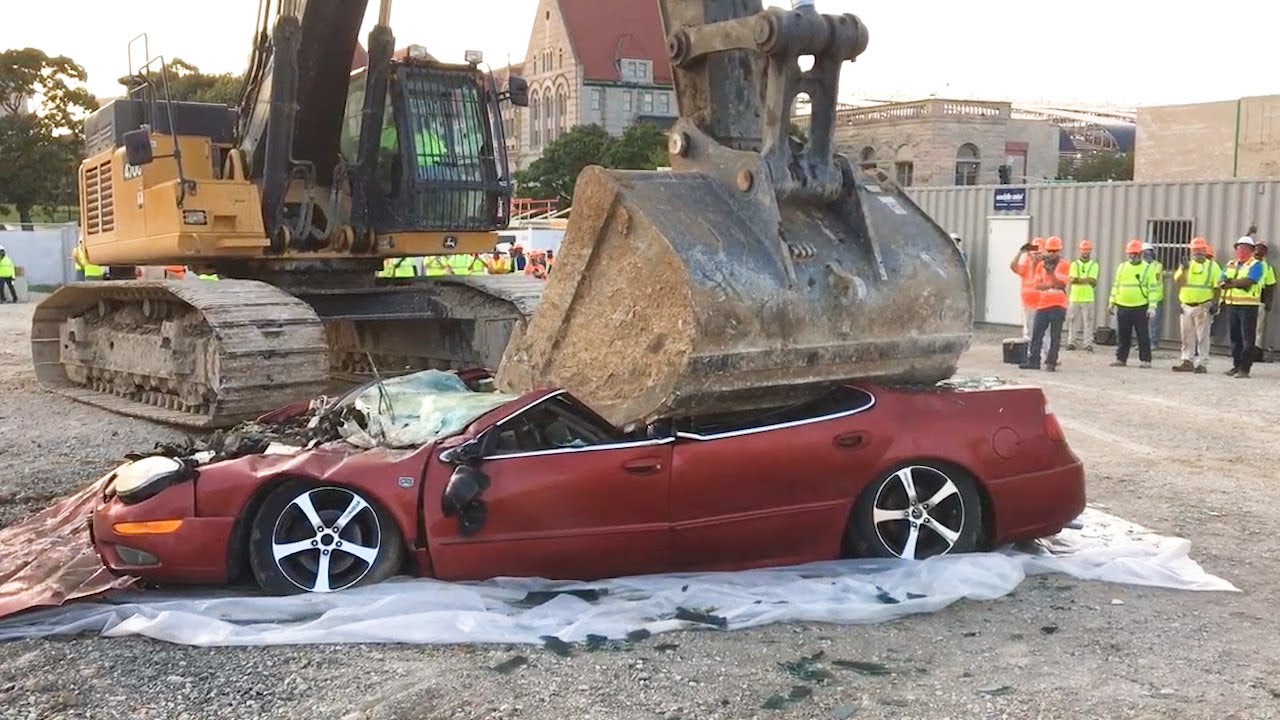 Incredible Dangerous Powerful Excavator Destroy Car For Recycle