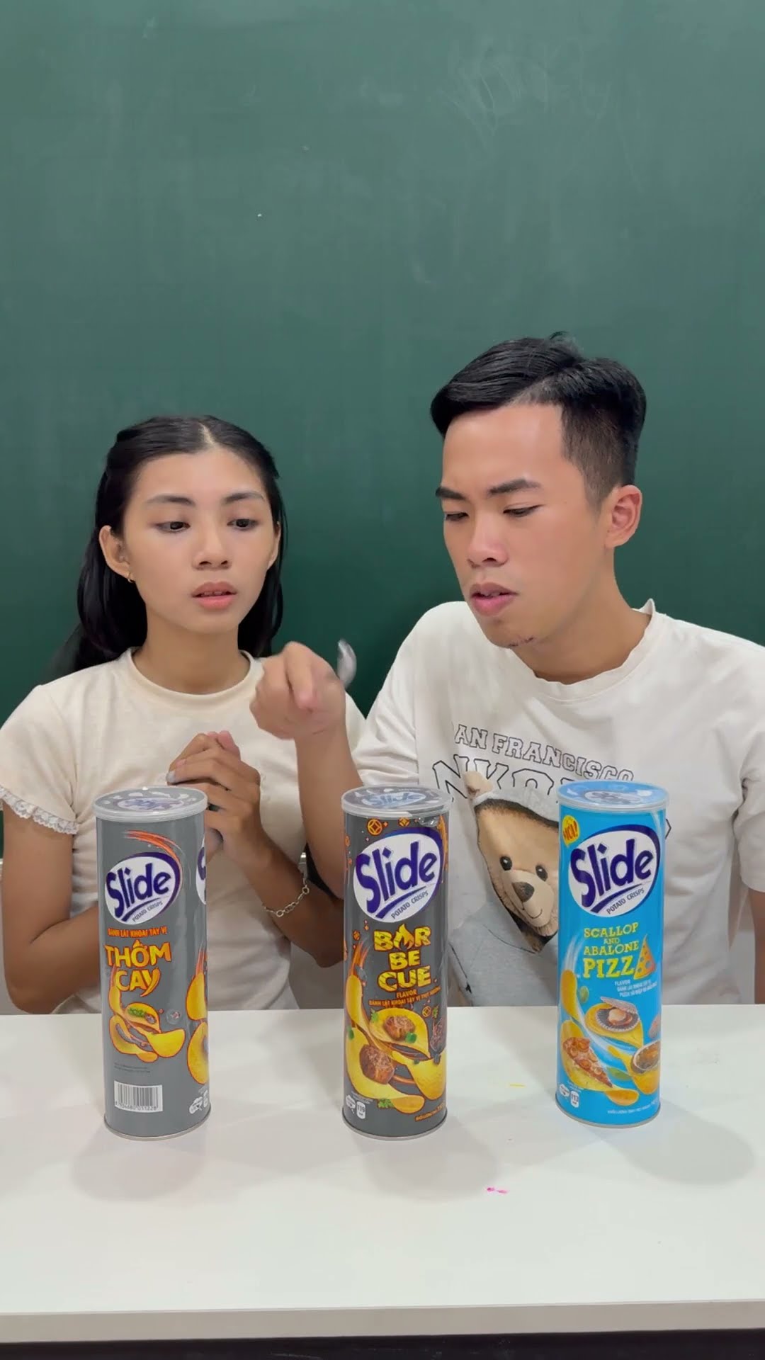 LNS - Chơi nhạc bằng snack khoai tây || French fries music box #shorts