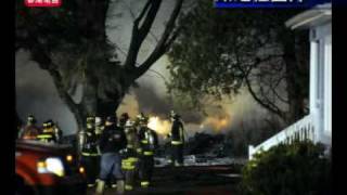 美國紐約州空難 警方證實49人死亡 RTHK 20090213
