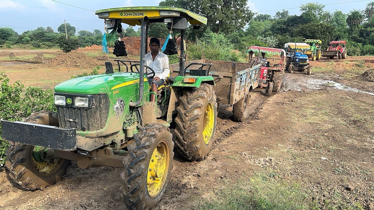 Mahindra Arjun Novo 605 Loader Loading Red Mud Tractors Sonalika Di-734 | Mahindra | John Deere 