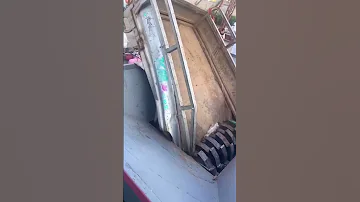 ماكينة تكسير حديد السكراب 