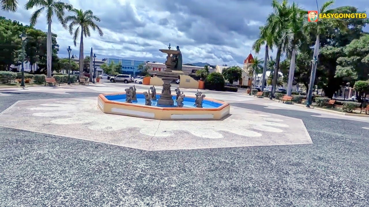 Juana Díaz-P.R.:Centro Pueblo, Sus Calles y Más.