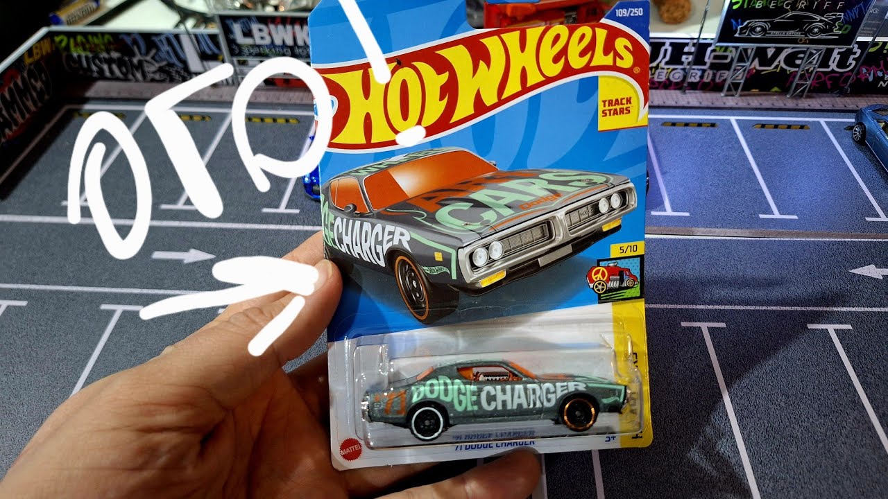 AutoHot Обзор '71 Dodge Charger от Hot Wheels