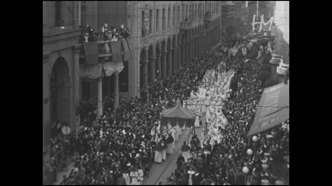 Bologna 1940: folla immensa per la processione della Madonna di San Luca