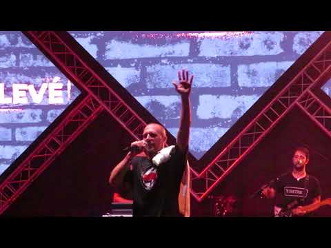 Mal Élevé - Fäuste Hoch live at Uprising festival 2019