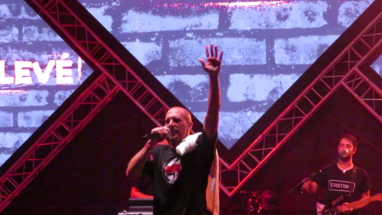 Mal Élevé - Fäuste Hoch live at Uprising festival 2019