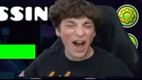 Vortrox says the F word on stream trying to beat Quantum Processing