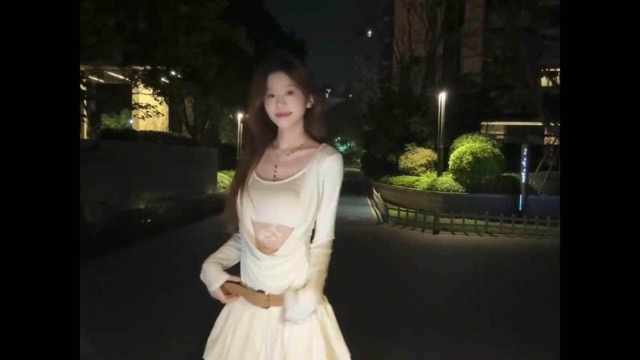 The Enchanting Elegance of a Lace Dress: A Spring Must-Have