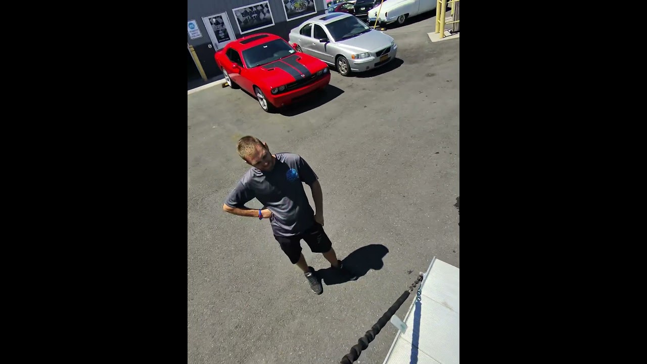 Dropping off a new Matco toolbox, TEAL THUNDER! 