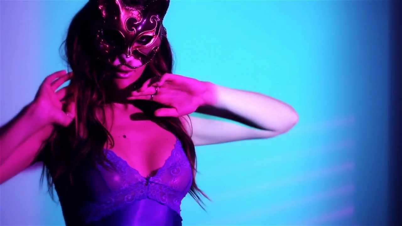 Mert Hakan feat. Piny Fox - Time Is Up (Official Video Mix)