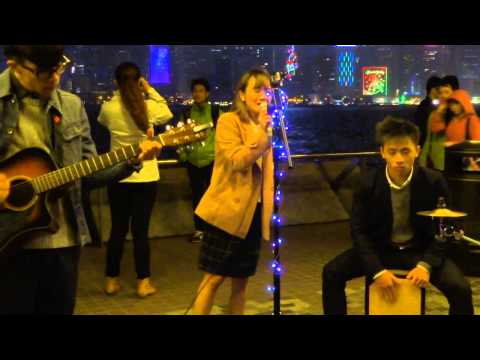 小恆星cover容祖兒《零時零分》@TST海旁-2014-12-25