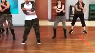 Beşli Grup Halinde Zumba