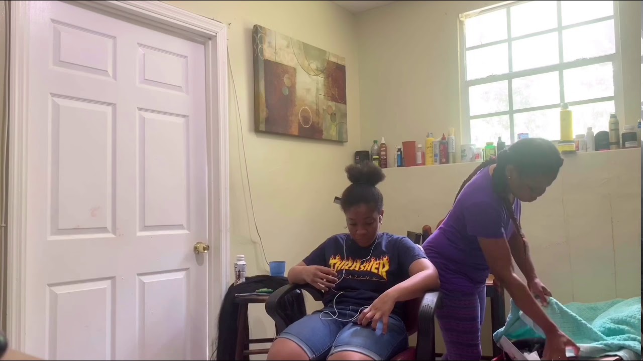 My hairdresser is a Serial Killer, Prank YouTube