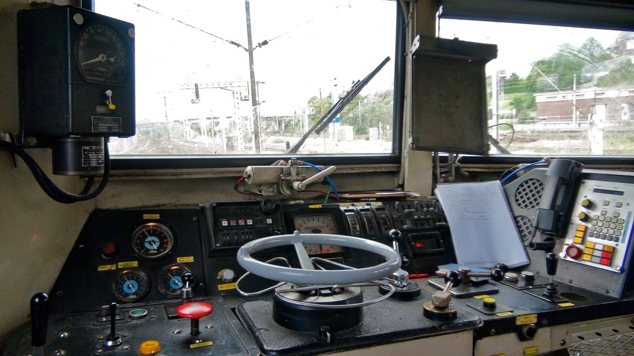 En cabine de la 16008 le 11 septembre 2011