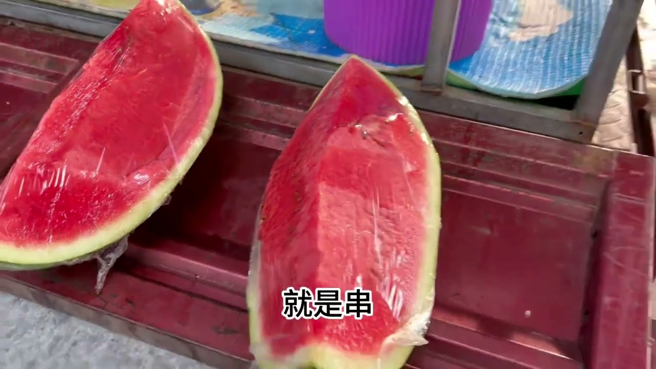 徒步到鹤岗市两天没吃肉了，塑料瓶卖了六块正好够买肉吃 