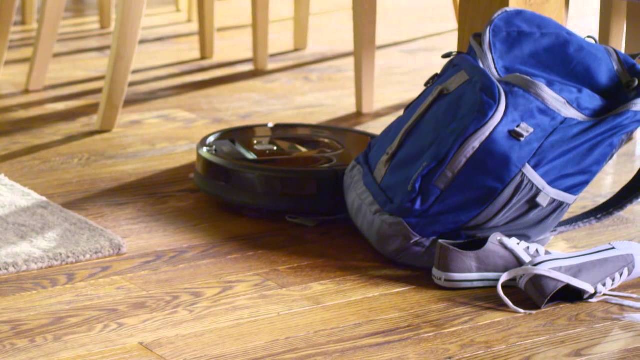 Clean Floors with the Press of a Button Roomba® 900 series iRobot® YouTube