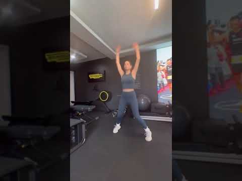 Cute Demet Özdemir workout