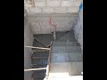 escalera d concreto en forma d u con escalones en abanico