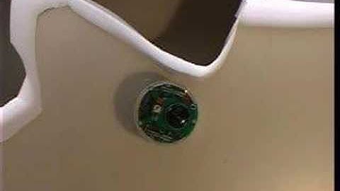 e-puck follows the wall