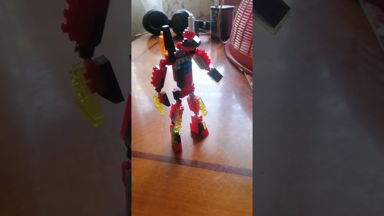 If moguera ask my petit block robot to show what he look like in power uo  