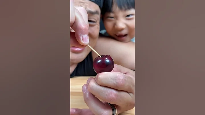 More popping grape jellies! This one was cool 🍇 😍🤩 #shorts