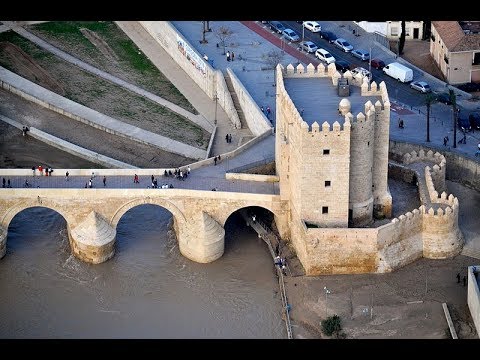 Video: Torre de la Calahorra tower and Museum of three cultures (Torre de la Calahorra) description and photos - Spain: Cordoba