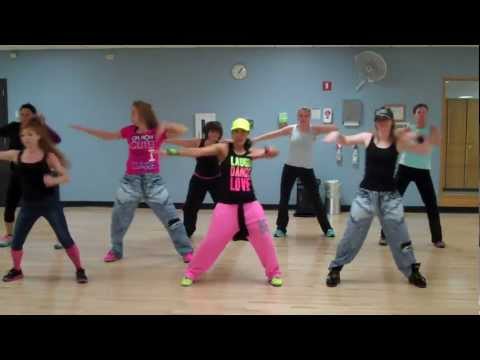 "Feel this moment" by Pitbull ft. Christina Aguilera *WARM-UP for Dance Fitness*