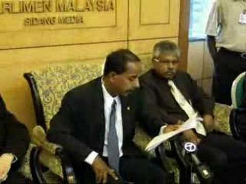 dapa Sdr M. Kulasegaran speaks on Deepavali open house