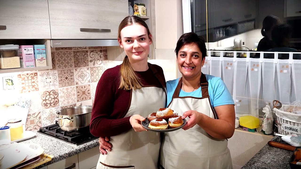 Hagyományos szalagos farsangi fánk elkészítése