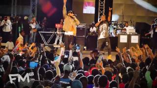 Fans get super estactic as Phyno performs Fada Fada with Olamide at #PhynoFest2016 | Freeme TV Resimi