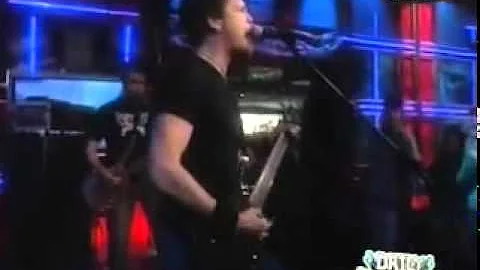 Crossfade - So Far Away (Live On Fuse) - 2004