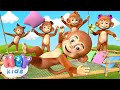 5 Macaquinhos pulando no colchao 🙈 Musica infantil - HeyKids Português