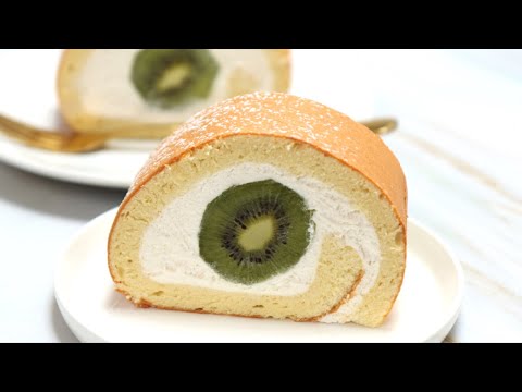 Vanilla Roll Cake Recipe - Melt in your mouth! Very soft and creamy