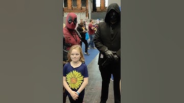 The "Squid Game Master" request to Deadpool "be a part of the photo" #deadpool3 #squidgame