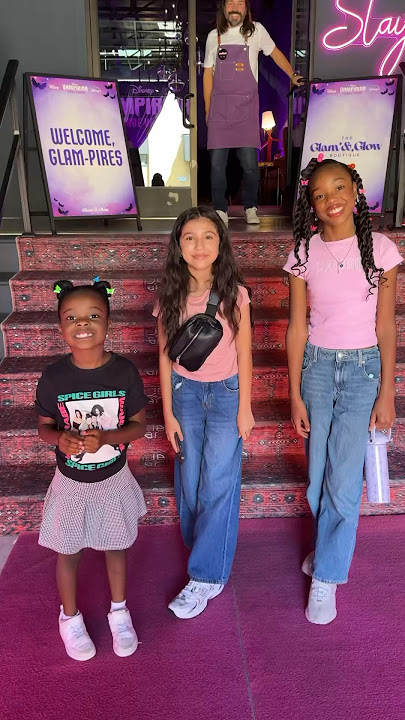 Disney invited us to their Vampirina Pop Up! #disney