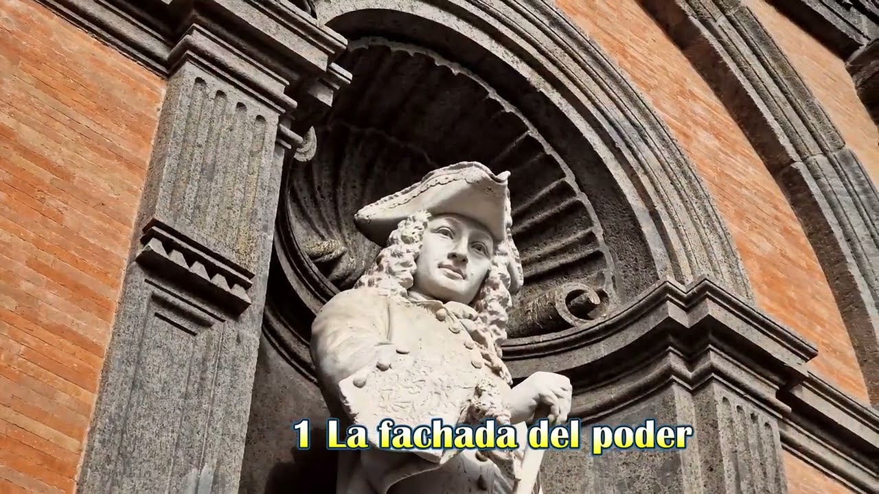 escultura en el palacio de napoles